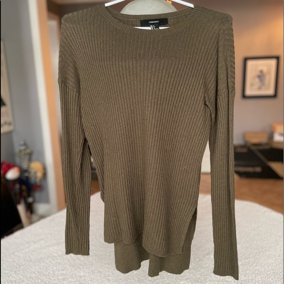 Olive green sweater - Picture 2 of 3